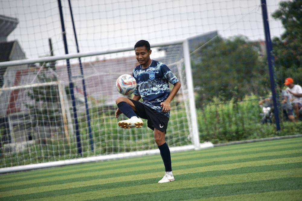 Skuat PSIS Semarang mengikuti latihan perdana usai libur akhir tahun 2023. (dok. PSIS)