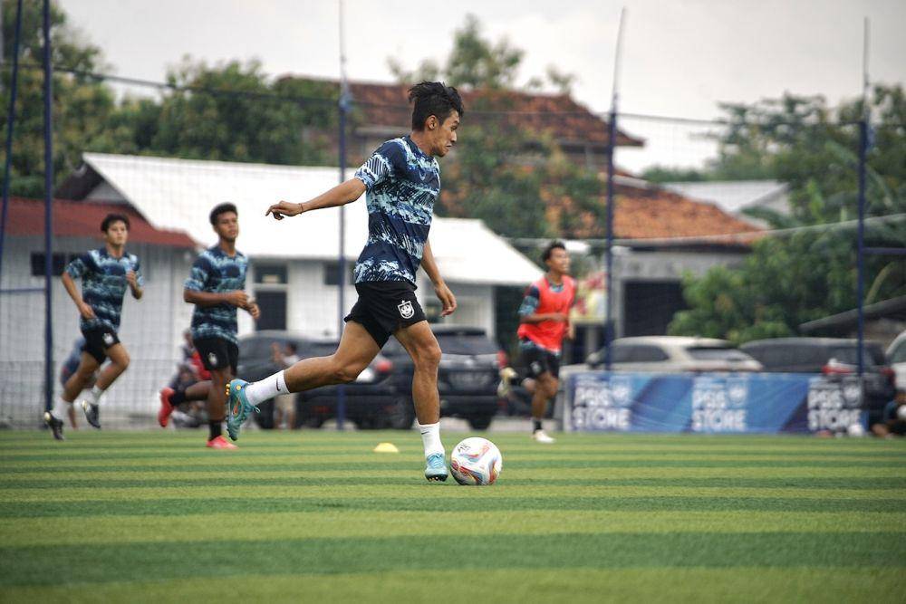 Skuat PSIS Semarang mengikuti latihan perdana usai libur akhir tahun 2023. (dok. PSIS)