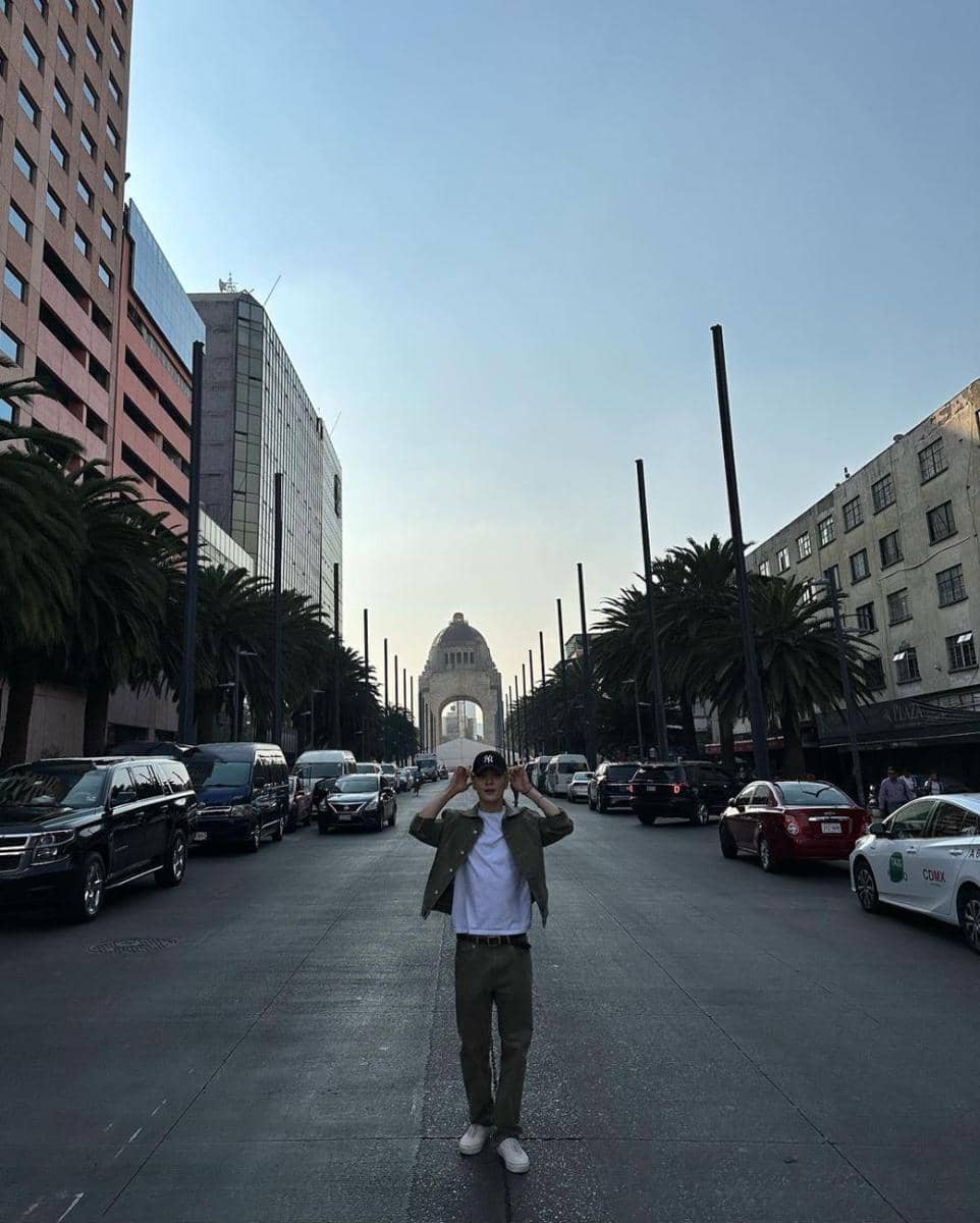Outfit day out ala Jaehyun NCT (instagram.com/_jeongjaehyun)