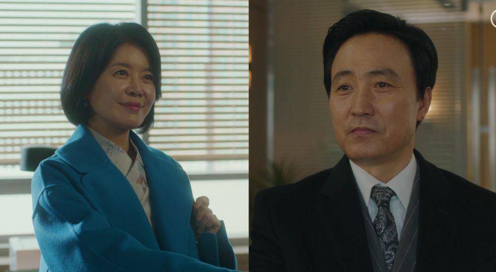 Kim Yeo Jin dan Eom Hyo Seop di drama The Story of Park’s Marriage Contract (Dok. VIU/The Story of Park’s Marriage Contract)