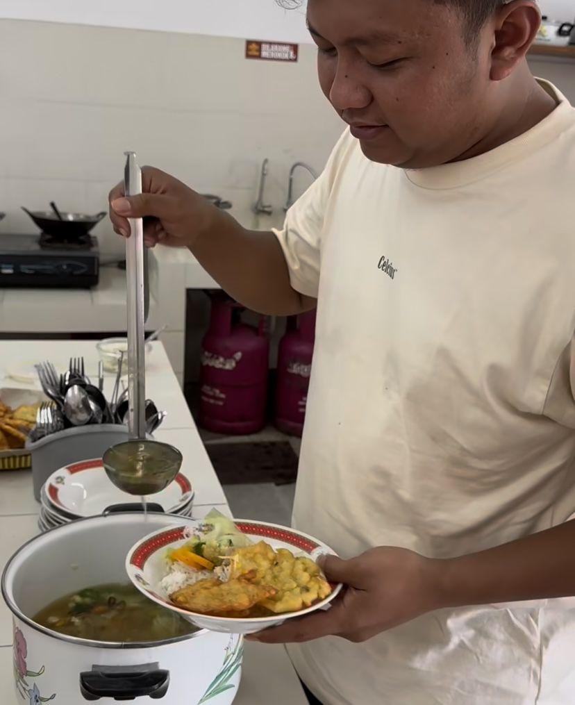 potret Denny Caknan bertamu ke rumah Soimah (Instagram.com/showimah)