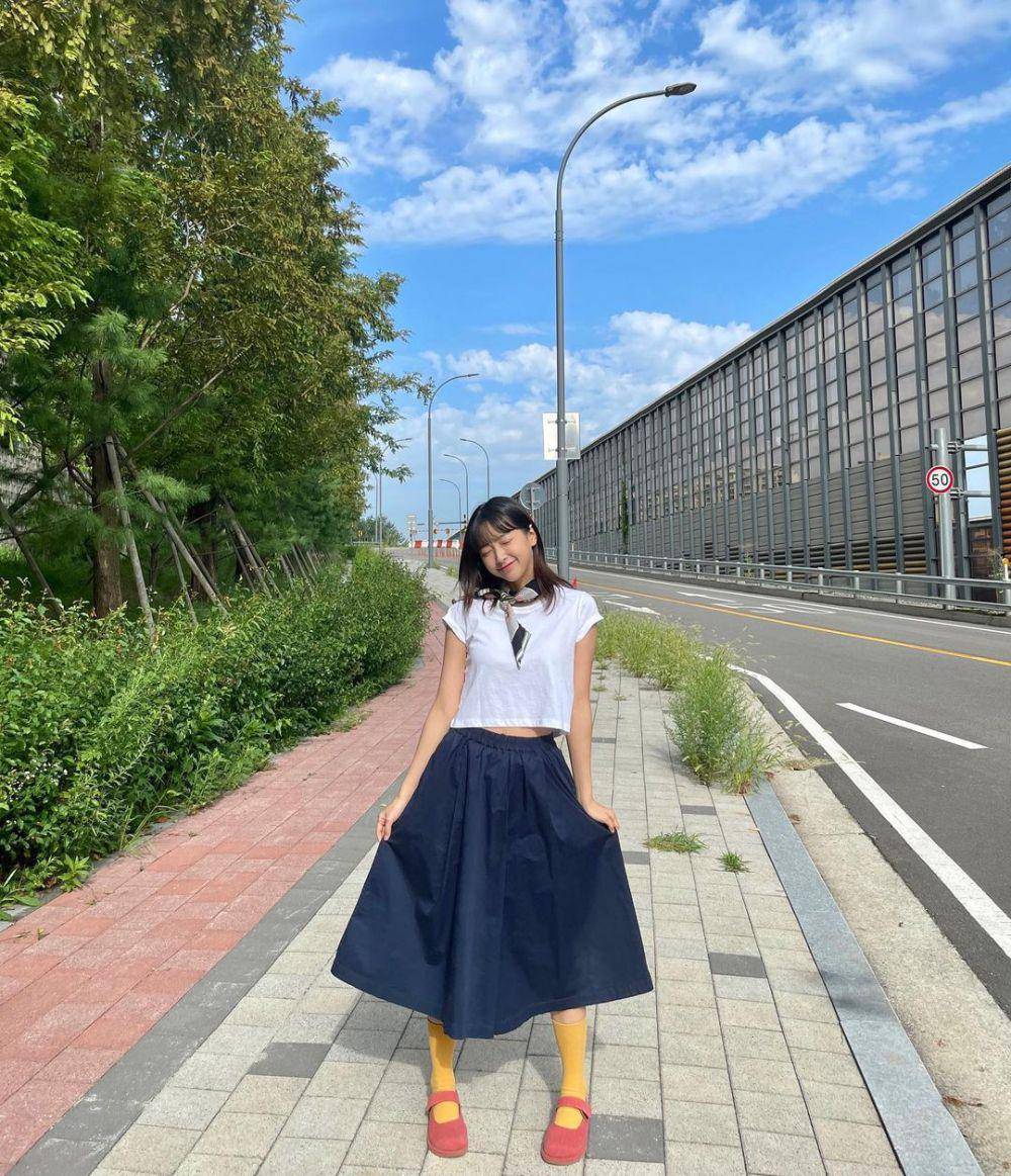 inspirasi OOTD ala aktris Kwon Ah Reum (instagram.com/areummon)