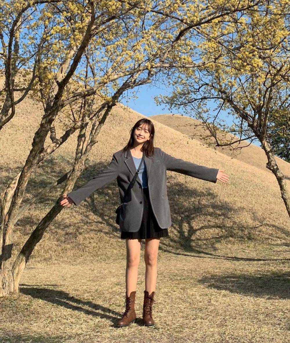 inspirasi OOTD ala aktris Kwon Ah Reum (instagram.com/areummon)