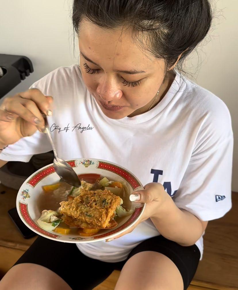 potret Denny Caknan bertamu ke rumah Soimah (Instagram.com/showimah)