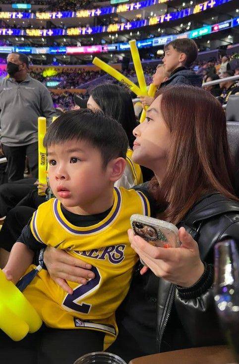 Sandra Dewi nonton NBA (Instagram.com/sandradewi88)