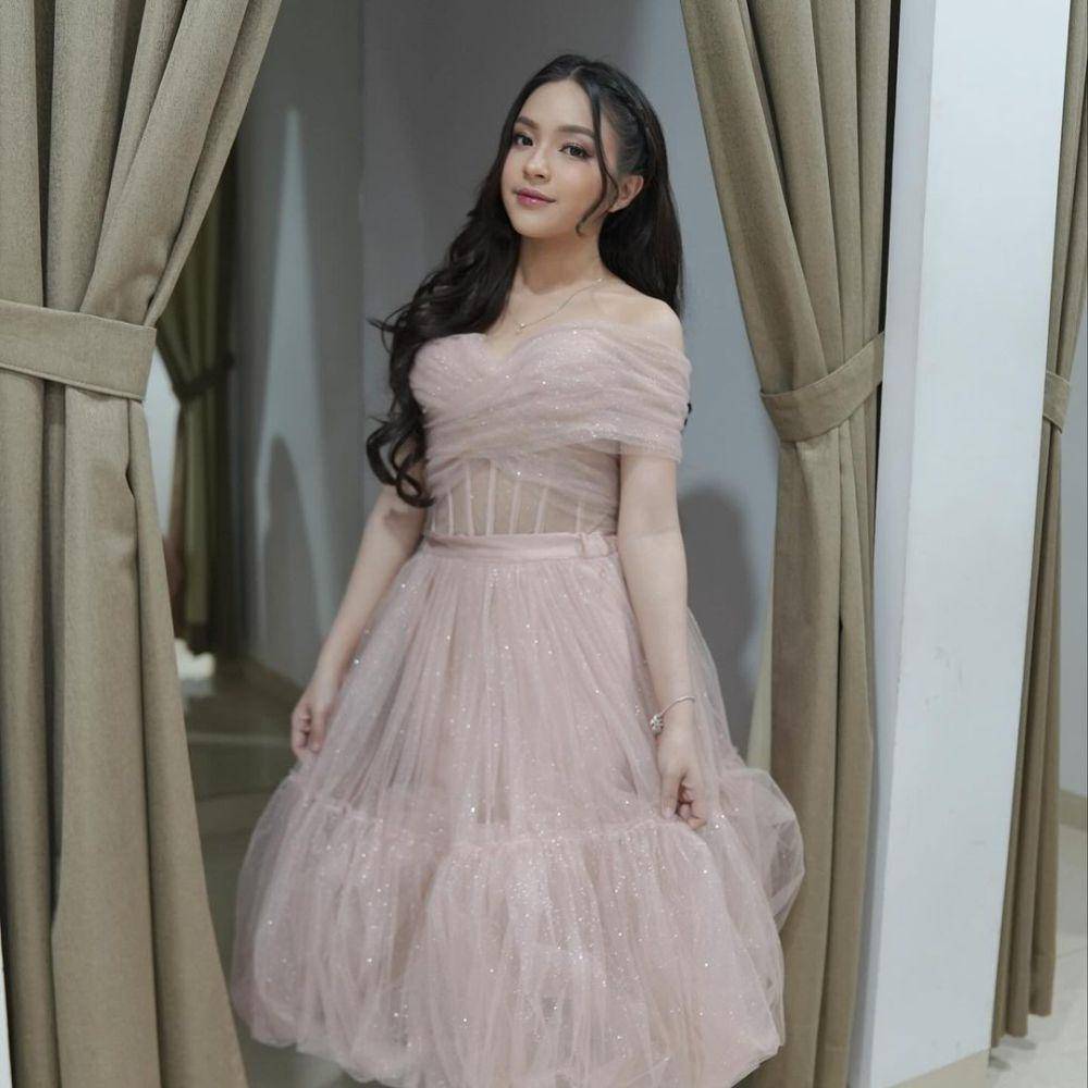 potret Eca Aura (instagram.com/elsaajapasal)