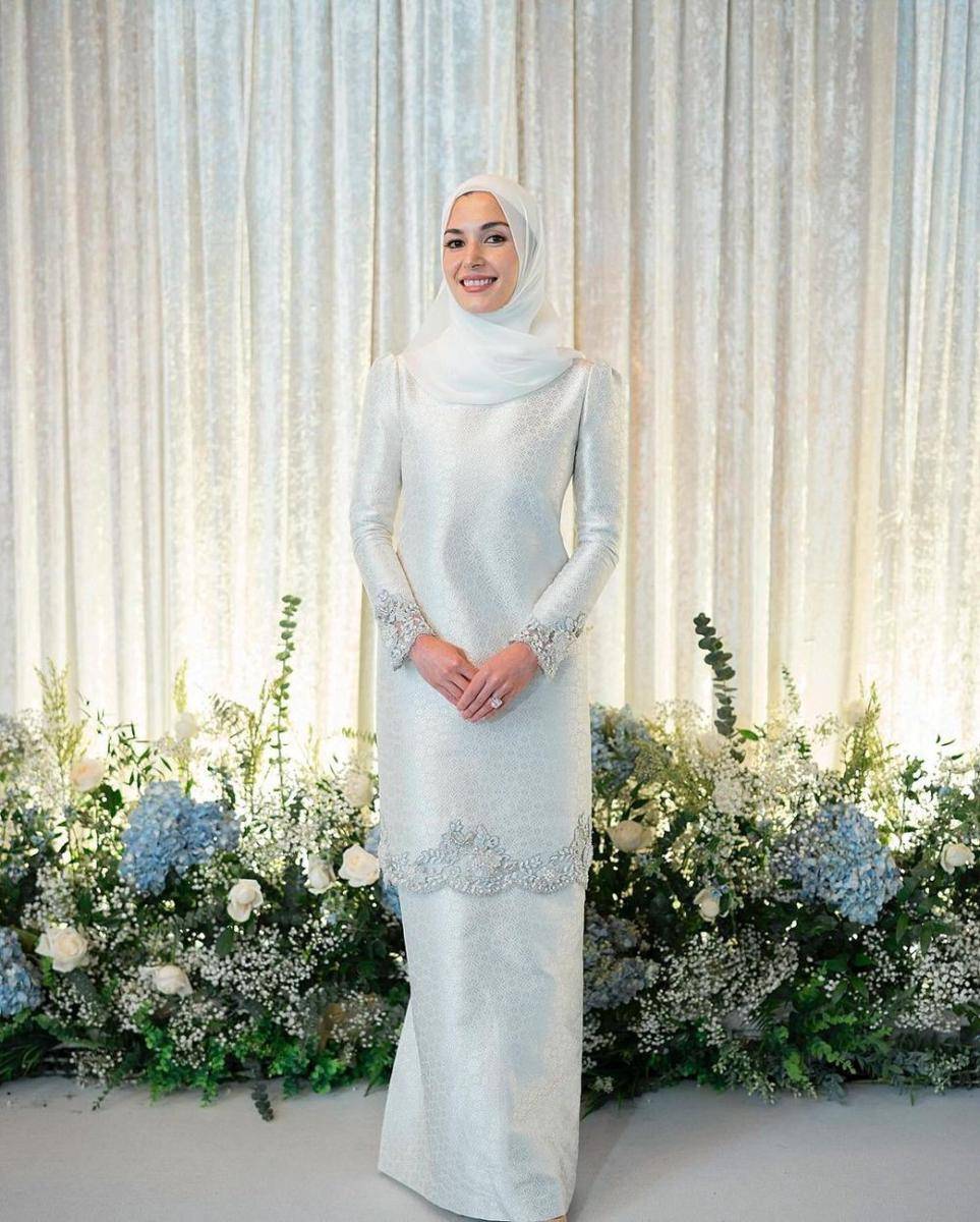 Gaya Anisha Rosnah. (instagram.com/tehfirdaus)