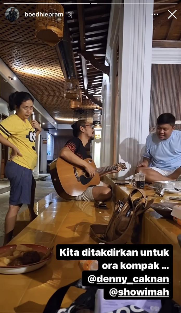 potret Denny Caknan bertamu ke rumah Soimah (Instagram.com/boedhiepram)