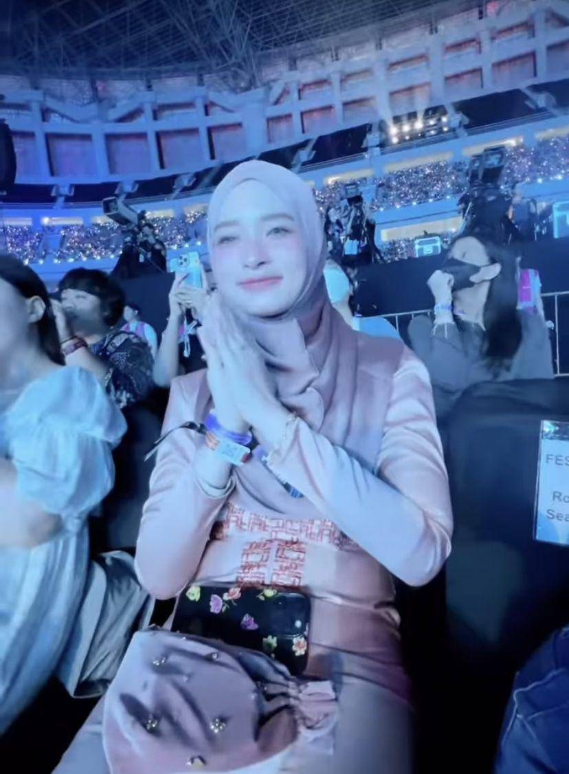 potret Inara Rusli nonton Golden Disc Awards 2024 (instagram.com/mommy_starla)