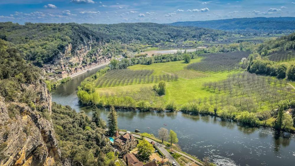 5 Fakta La Roque Gageac, Desa Terindah di Prancis Peninggalan Medieval