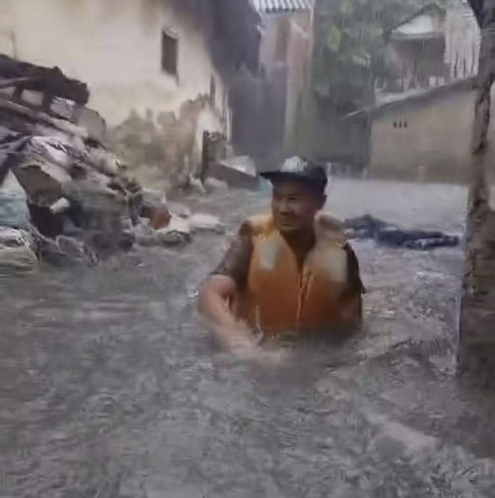 Diguyur Beberapa Jam, Kota Serang Dikepung Banjir