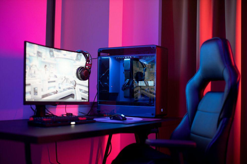 ilustrasi PC gaming (pexels.com/Ron Lach)