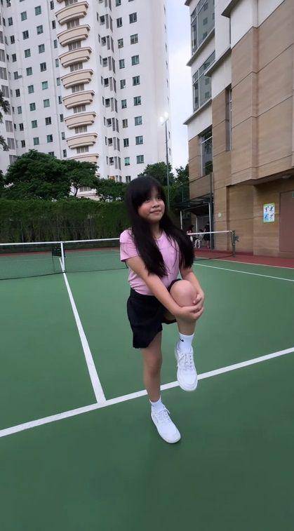 Potret Yaya bermain tenis (instagram.com/ibnujamilo)