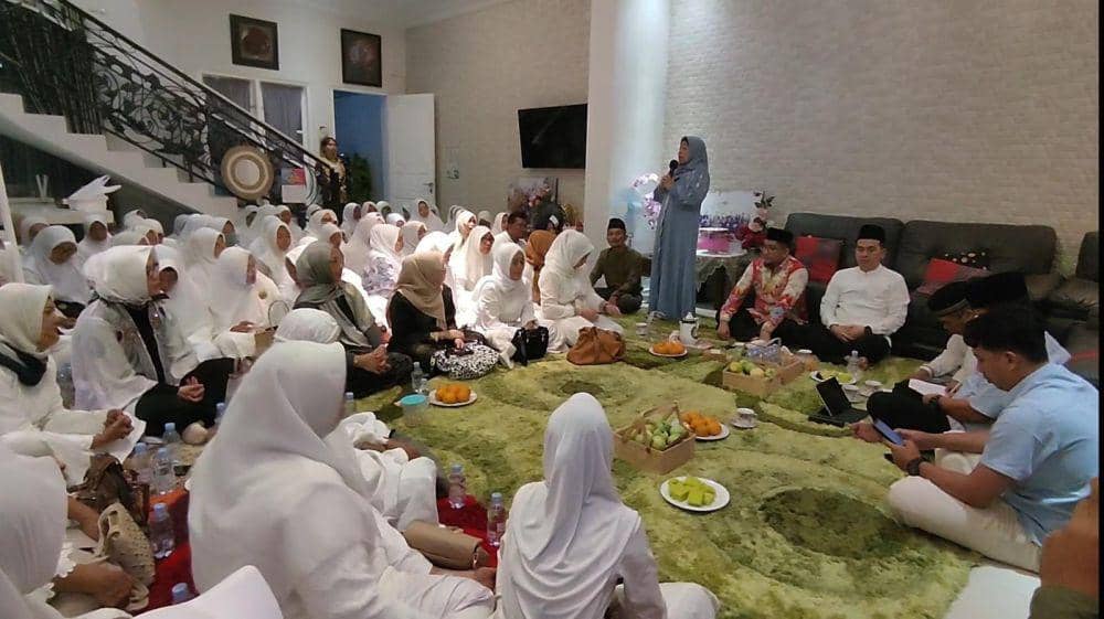 Mertua Kaesang Gelar Munajat Doakan Kemenangan Prabowo-Gibran
