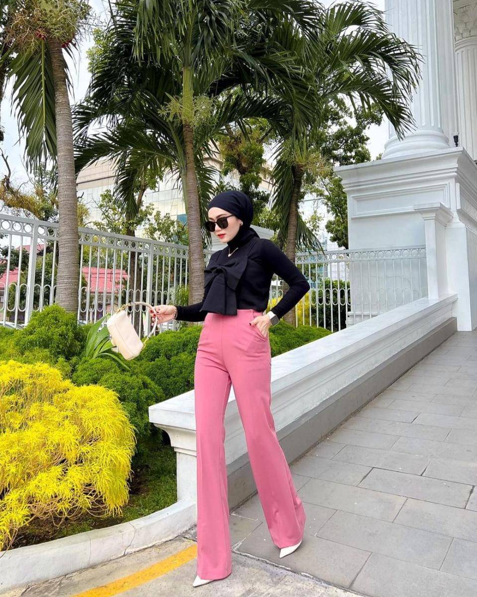 Yolla Anggita (instagram.com/yollaanggitaaa)
