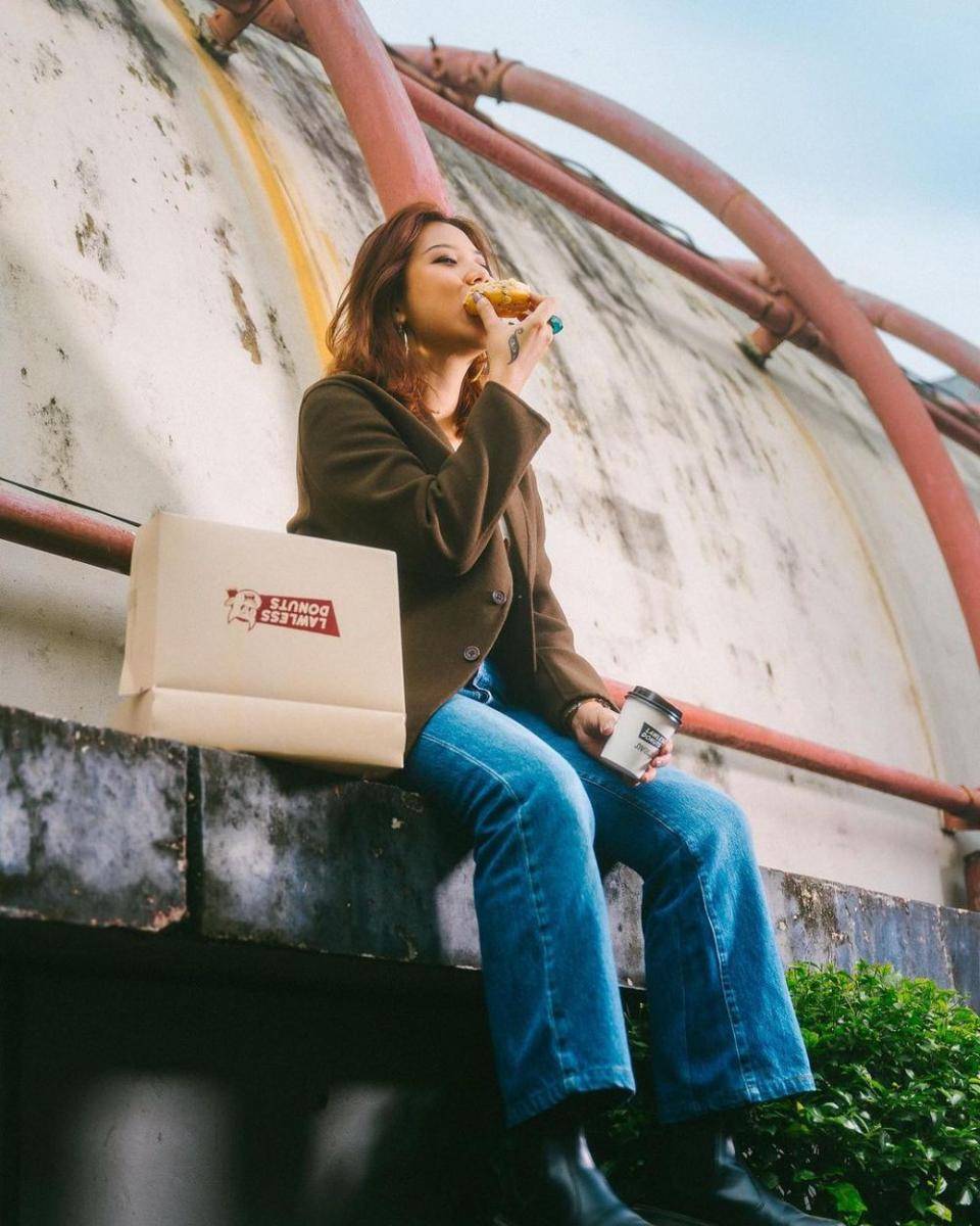 OOTD Danilla Riyadi. (instagram.com/danillariyadi)