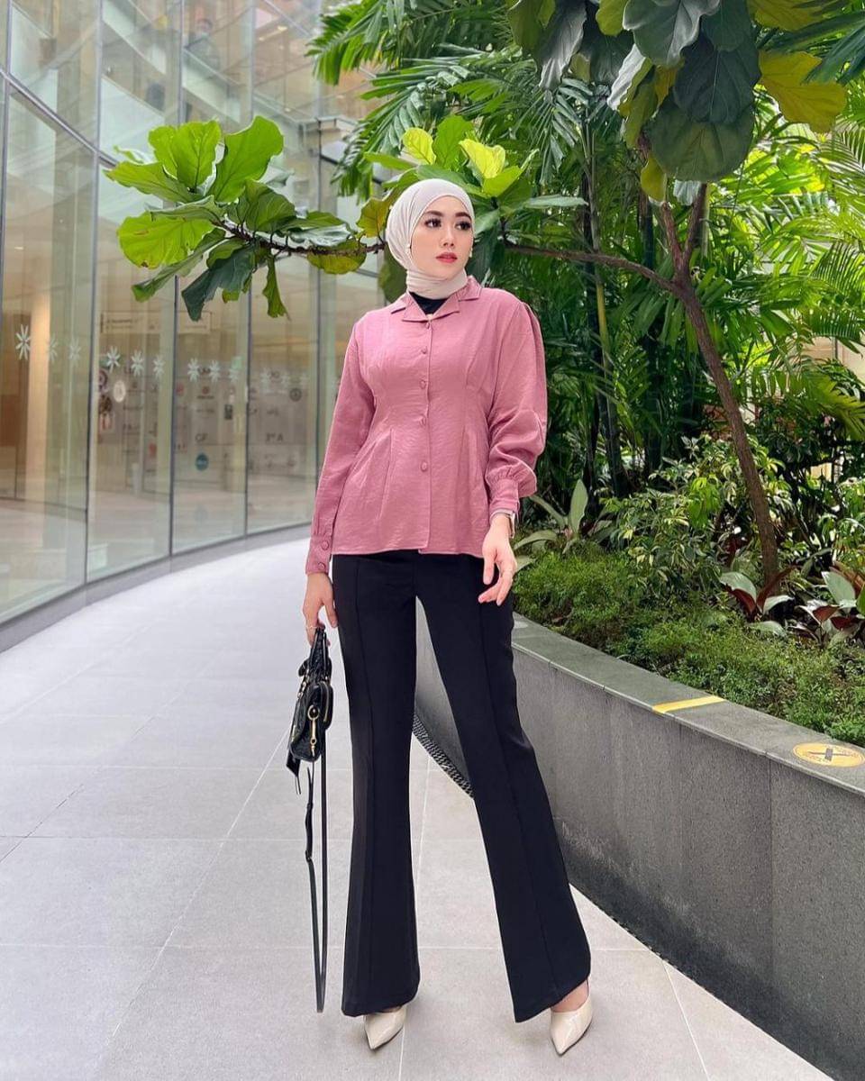 Yolla Anggita (instagram.com/yollaanggitaaa)
