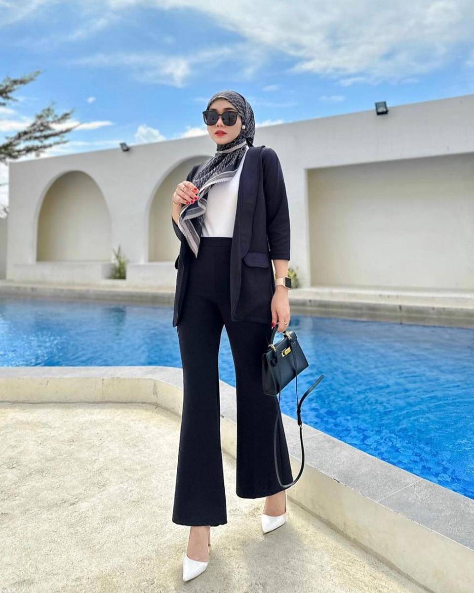 Yolla Anggita (instagram.com/yollaanggitaaa)
