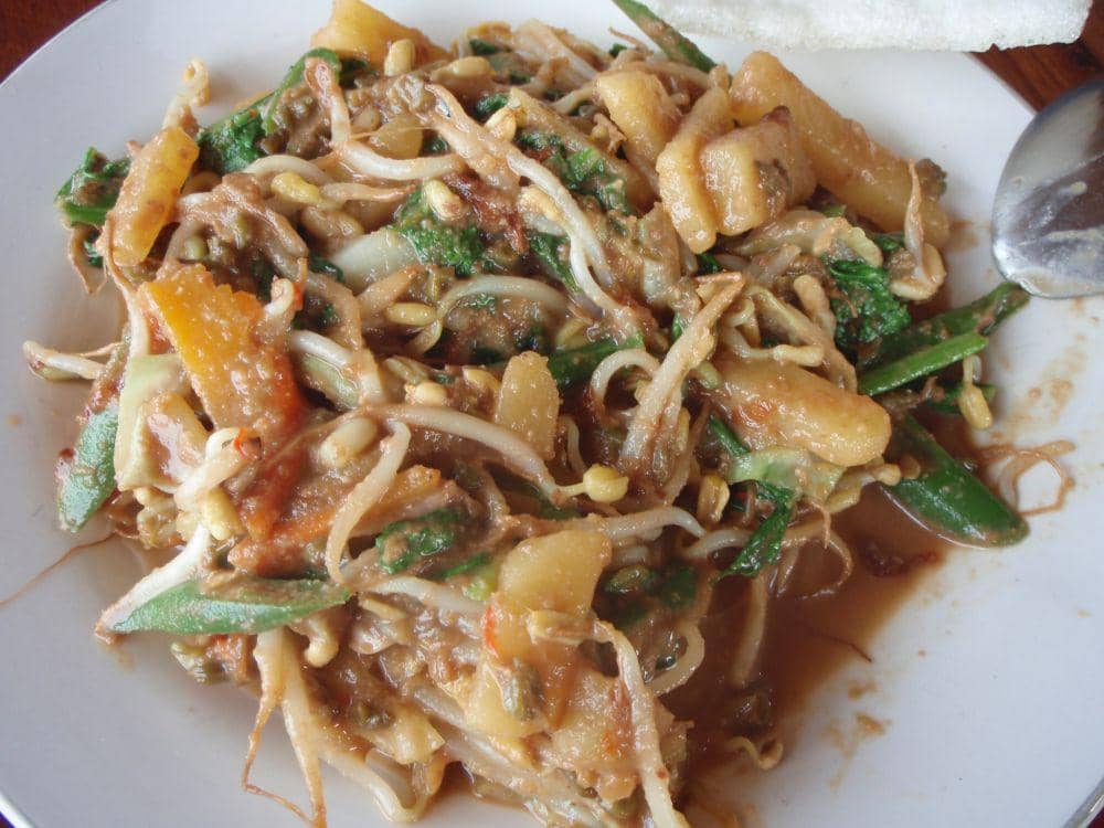 ilustrasi gado-gado (flickr.com/Indoruoka)