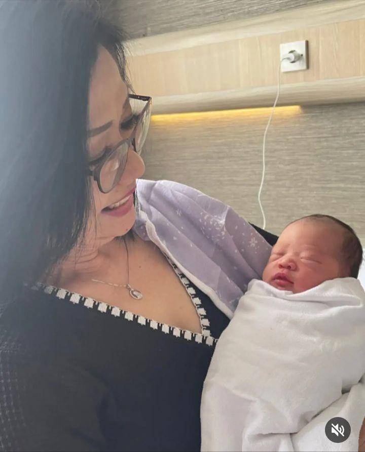 Potret baby Avery (Instagram.com/hary.tanoesoedibjo)