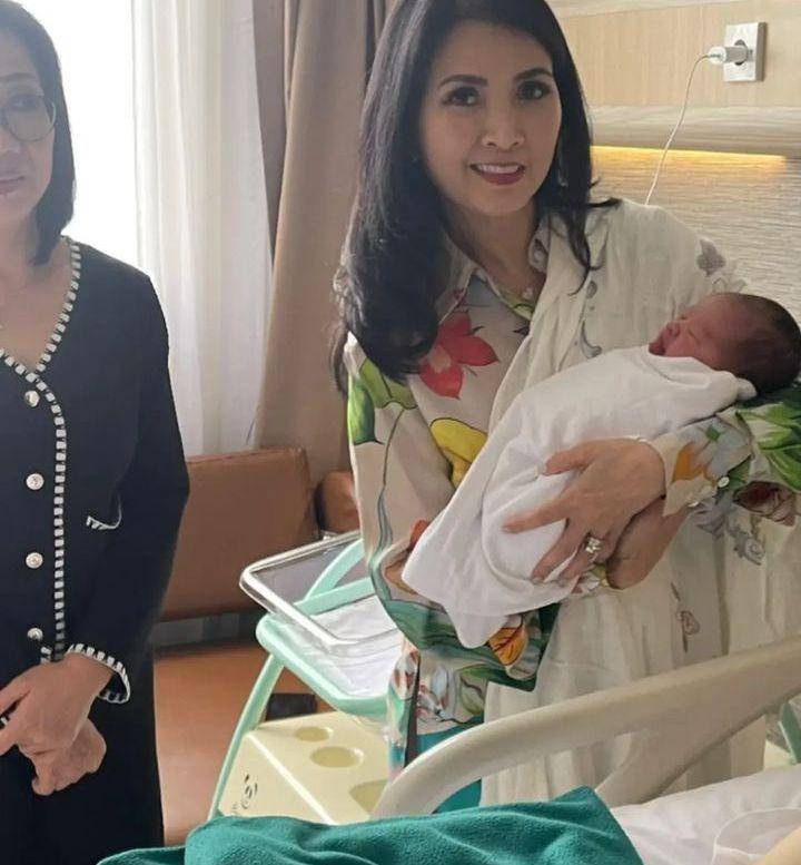 Potret baby Avery (Instagram.com/hary.tanoesoedibjo)