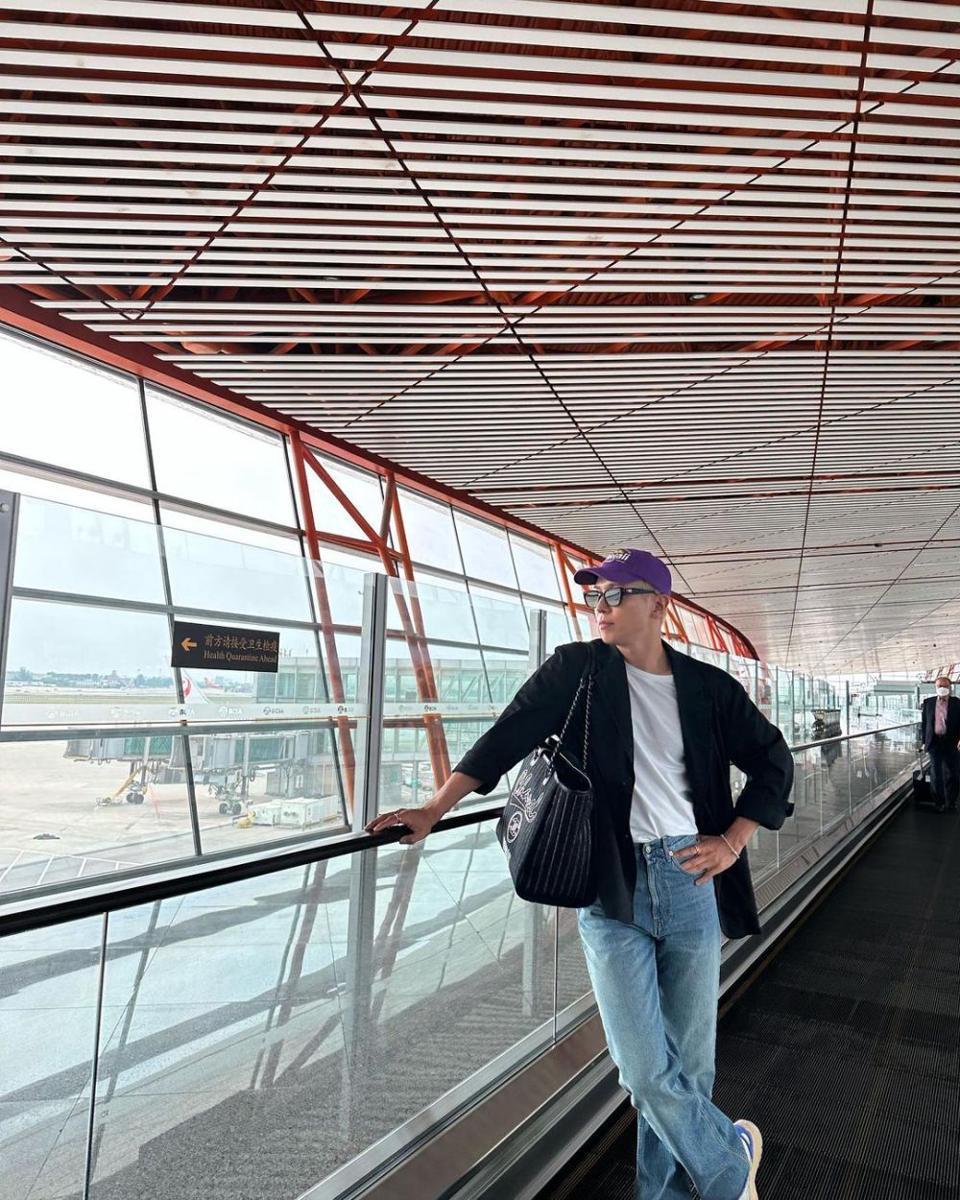 blue jeans ala Yonghwa CNBLUE (instagram.com/jyheffect0622)