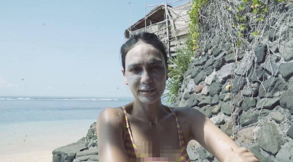 sunblock Luna Maya (YouTube.com/Luna Maya)