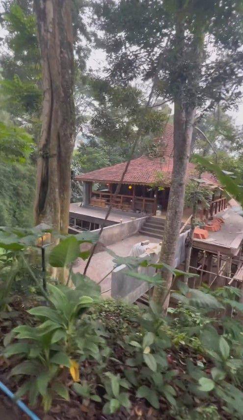 vila milik Ahmad Dhani (Instagram.com/meisya__siregar)