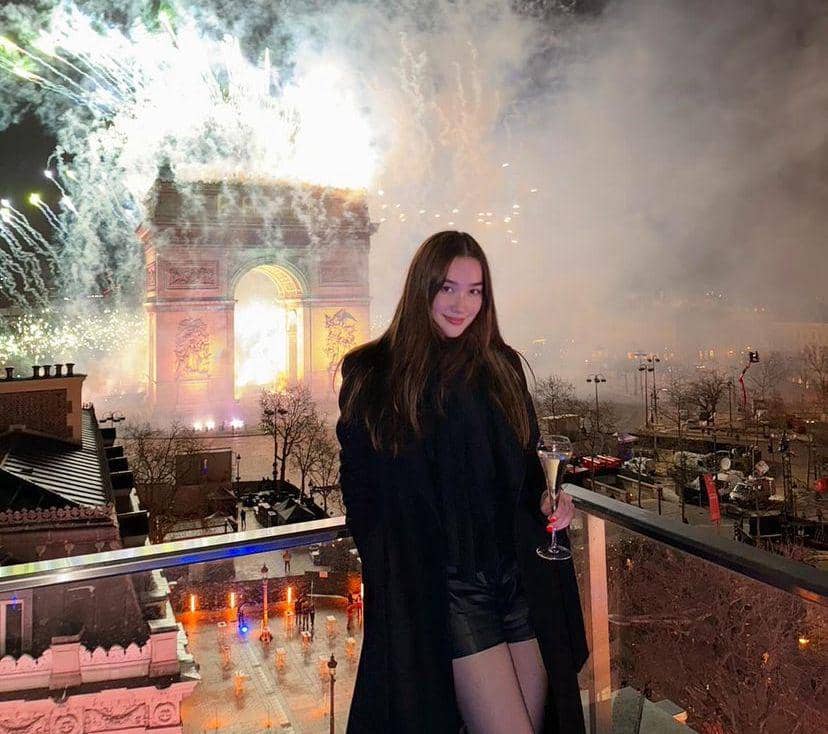 momen liburan Diana Flipo di Paris (instagram.con/dianaflipo)