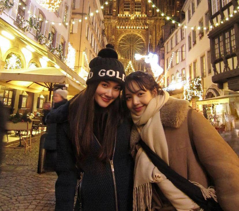 momen liburan Diana Flipo dan Lisa BLACKPINK di Paris (instagram.con/dianaflipo)