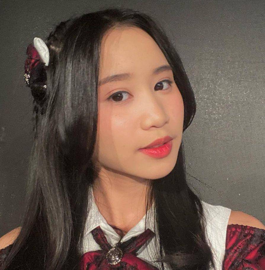 Alya Amanda (instagram.com/jkt48.alya_)