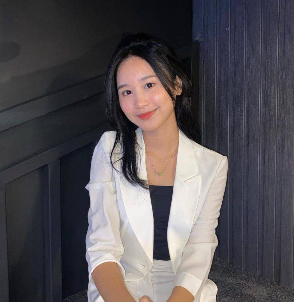 Alya Amanda (instagram.com/jkt48.alya_)