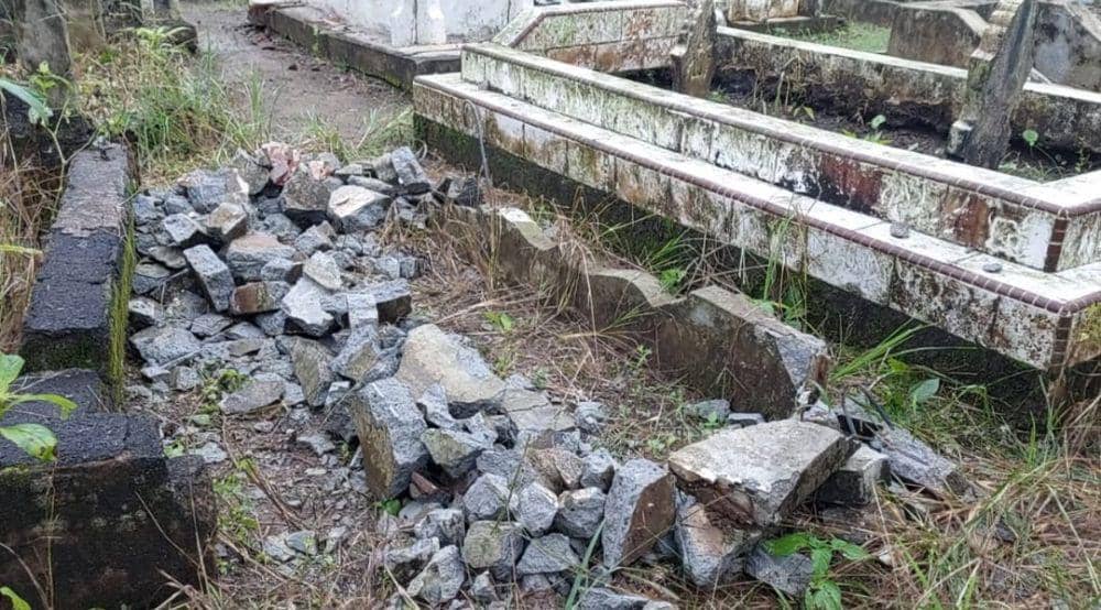 Luar Biasa! Besi Batu Nisan di Binjai Pun Dicuri Maling