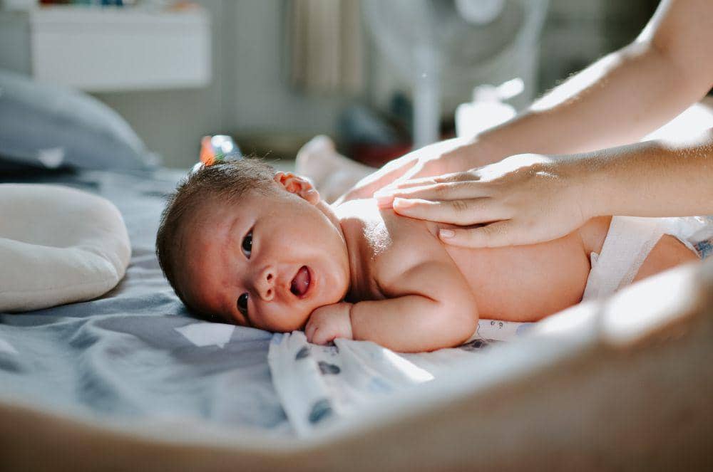 Ilustrasi baby spa (unsplash.com/Khoa Pham)