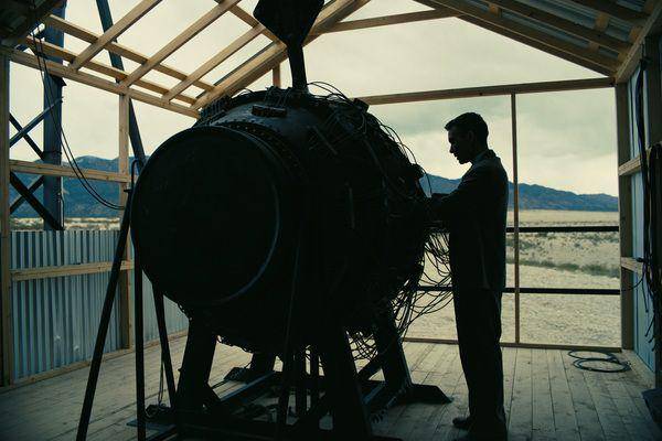 cuplikan adegan Cillian Murphy sebagai J Robert Oppenheimer (dok. Universal Pictures/Oppenheimer)
