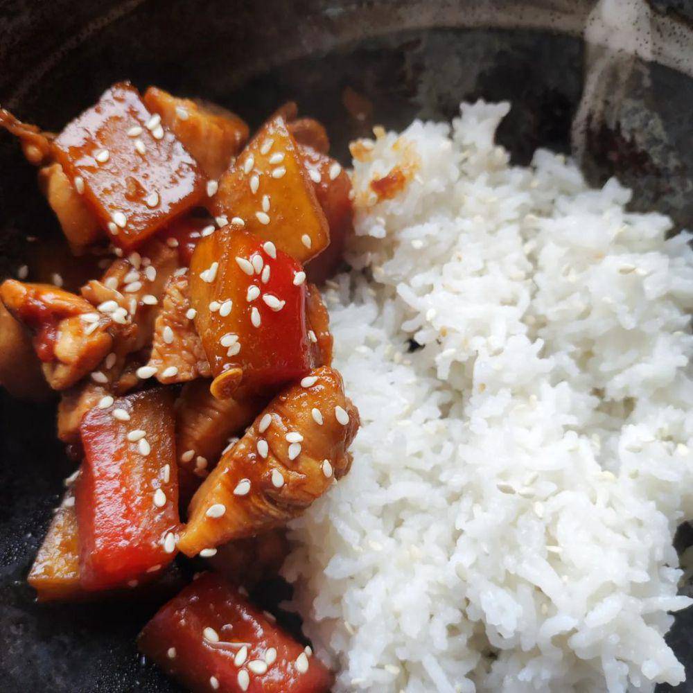 Là Chǎo Xīguā Pi (instagram.com/xiaolongimnida)