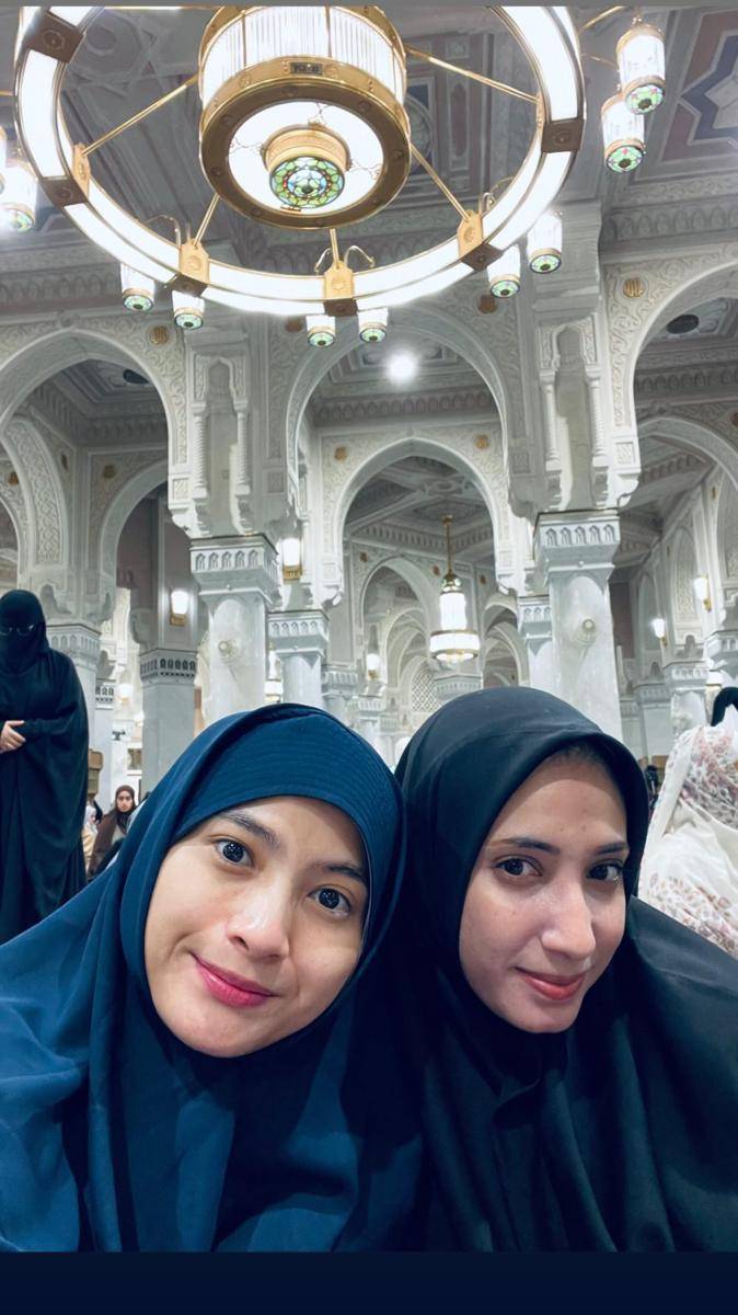 potret keluarga Acha Septriasa jalani umrah (instagram.com/septriasaacha)