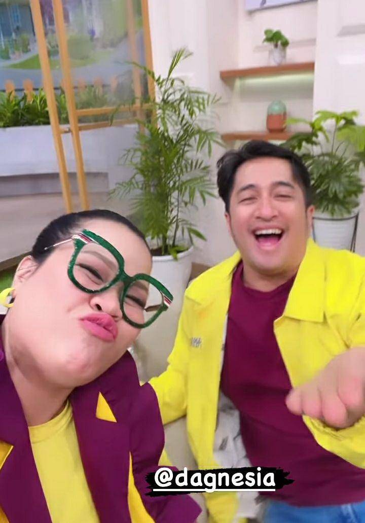 potret kejutan ultah Donna Agnesia yang ke-45 tahun (instagram.com/okidatanglagi)