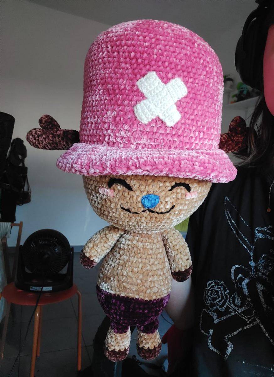 potret rajutan tangan bertema One Piece (reddit.com/user/espertemaa)