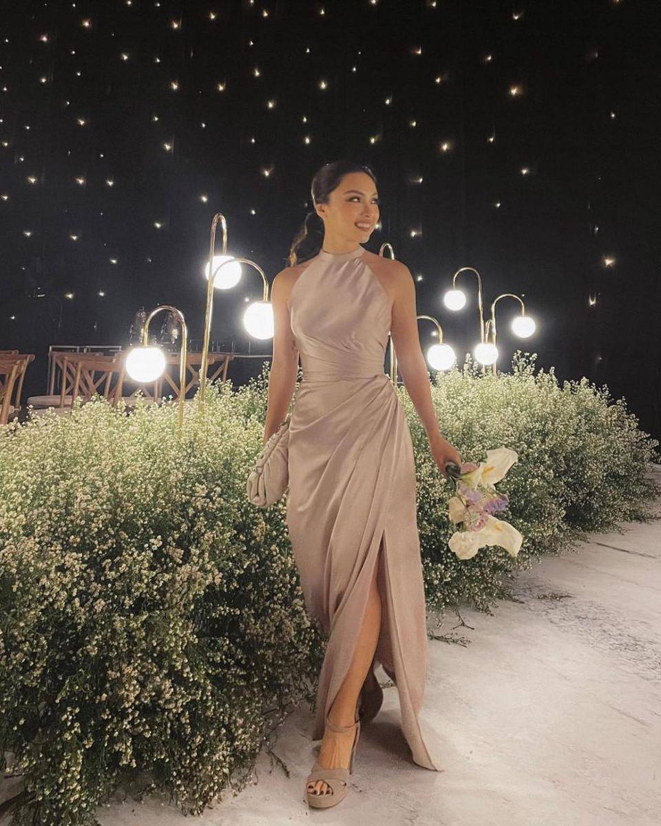 OOTD kondangan ala Angelicca Marthin (instagram.com/gelangelicca)