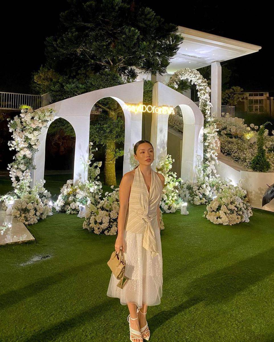 OOTD kondangan ala Angelicca Marthin (instagram.com/gelangelicca)