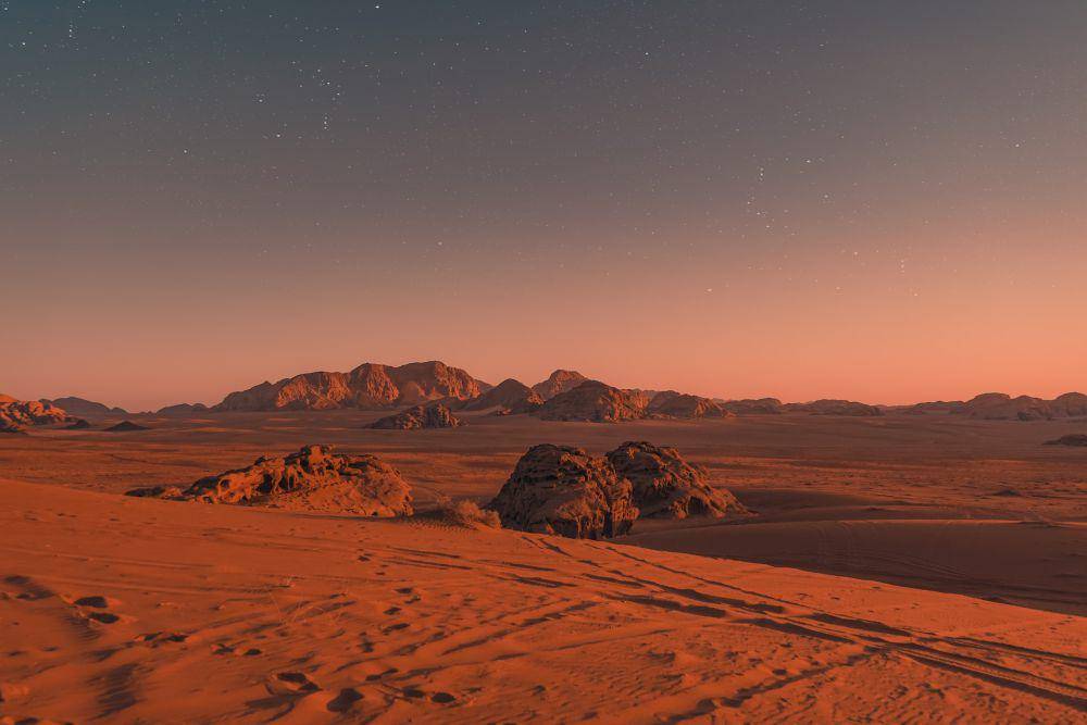 ilustrasi planet Mars (unsplash.com/Daniele Colucci)