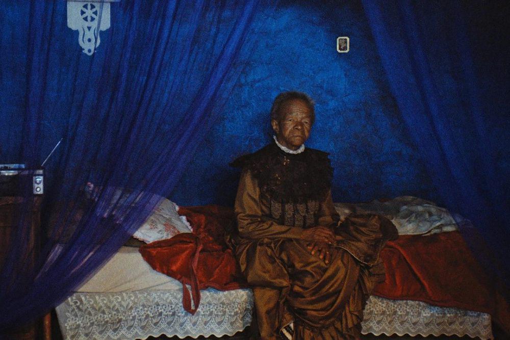 7 Film Feminis Afrika Sub-Sahara, Berlian yang Terkubur