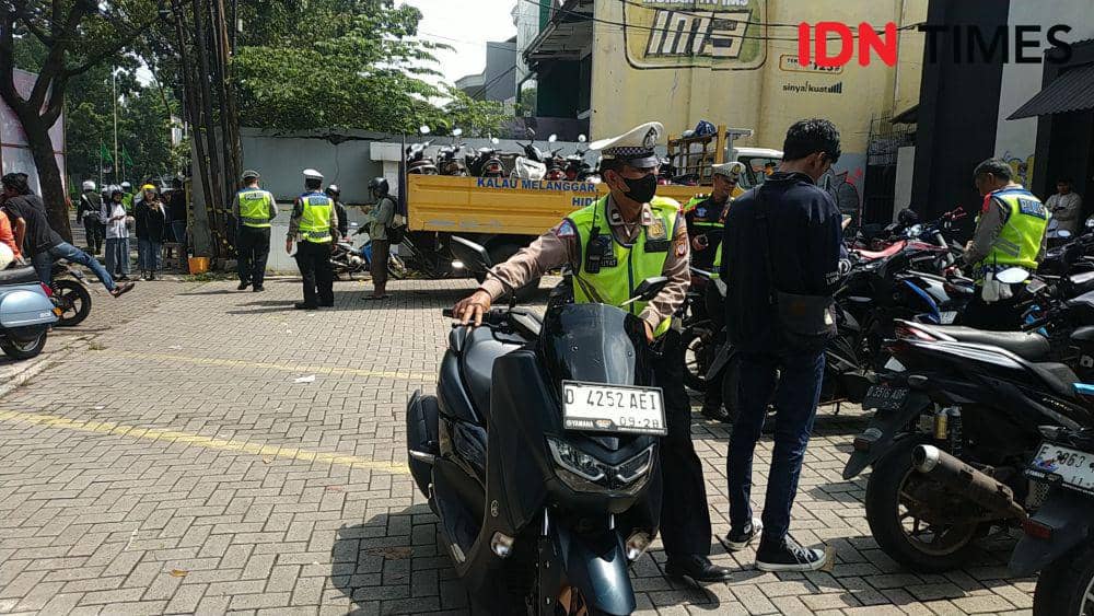 Hari Pertama Razia Massal Knalpot, Ratusan Motor di Bandung Diamankan