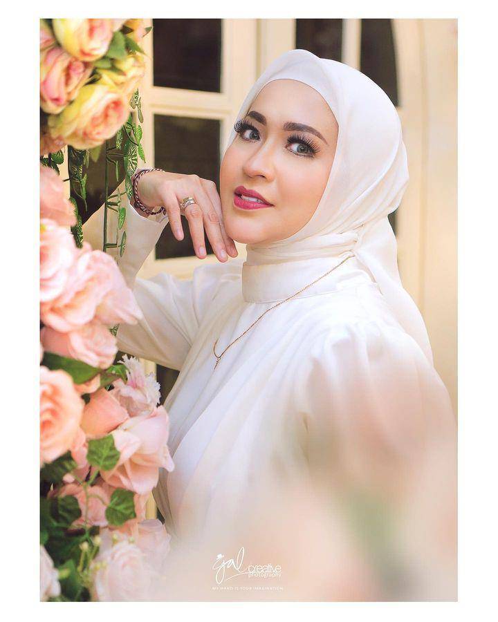Makeup Okie Agustina (instagram.com/okieagustina_)