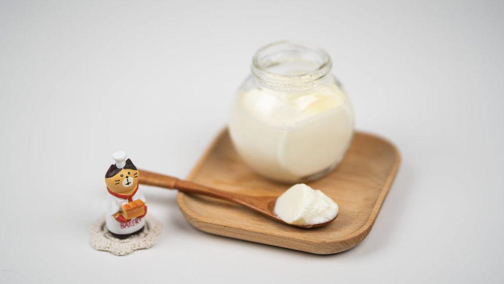 Kapan Boleh Memberikan Yoghurt pada Bayi? Ini Panduannya!