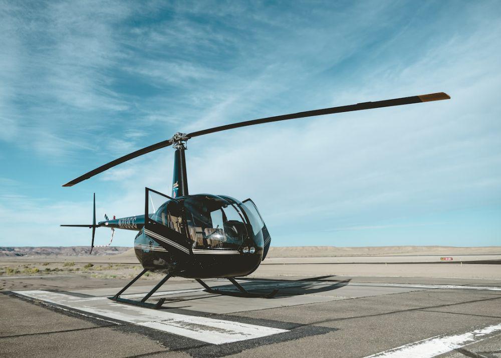 Ilustrasi helikopter. (Unsplash.com/Greg Wilson)