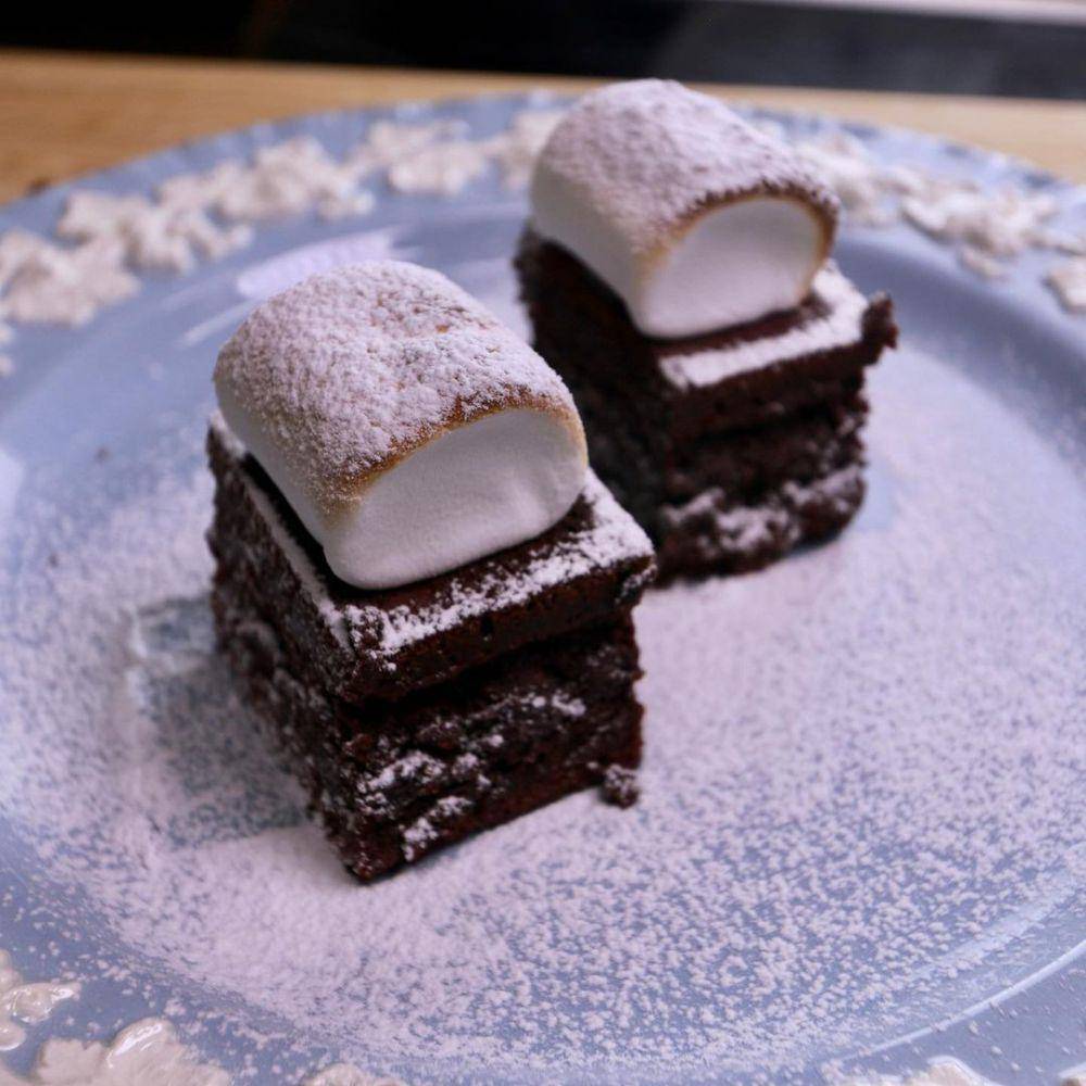 brownies marshmallow rice cooker ala Ryu Soo Young (instagram.com/suyoung_ryu)