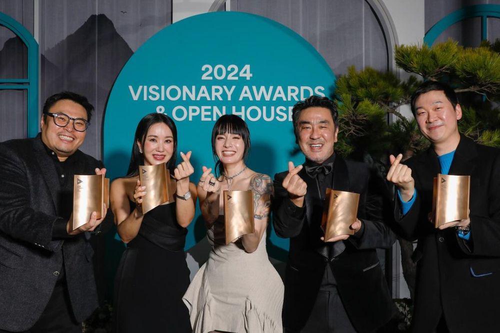 7 Penerima Penghargaan 2024 Visionary dari CJ ENM, Ada Penulis Moving!