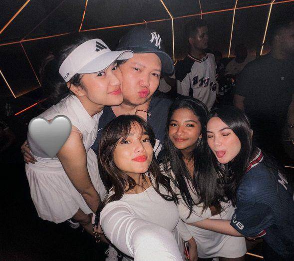 potret Fuji dan Azizah Salsha berdandan ala caddy golf (instagram.com/fuji_an)